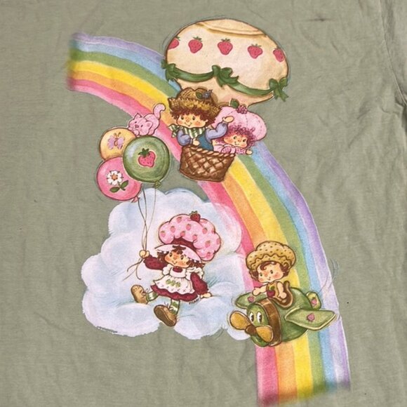 Strawberry Shortcake Rainbow Group Graphic One Size Oversized Women Green Tee - Picture 1 of 3
